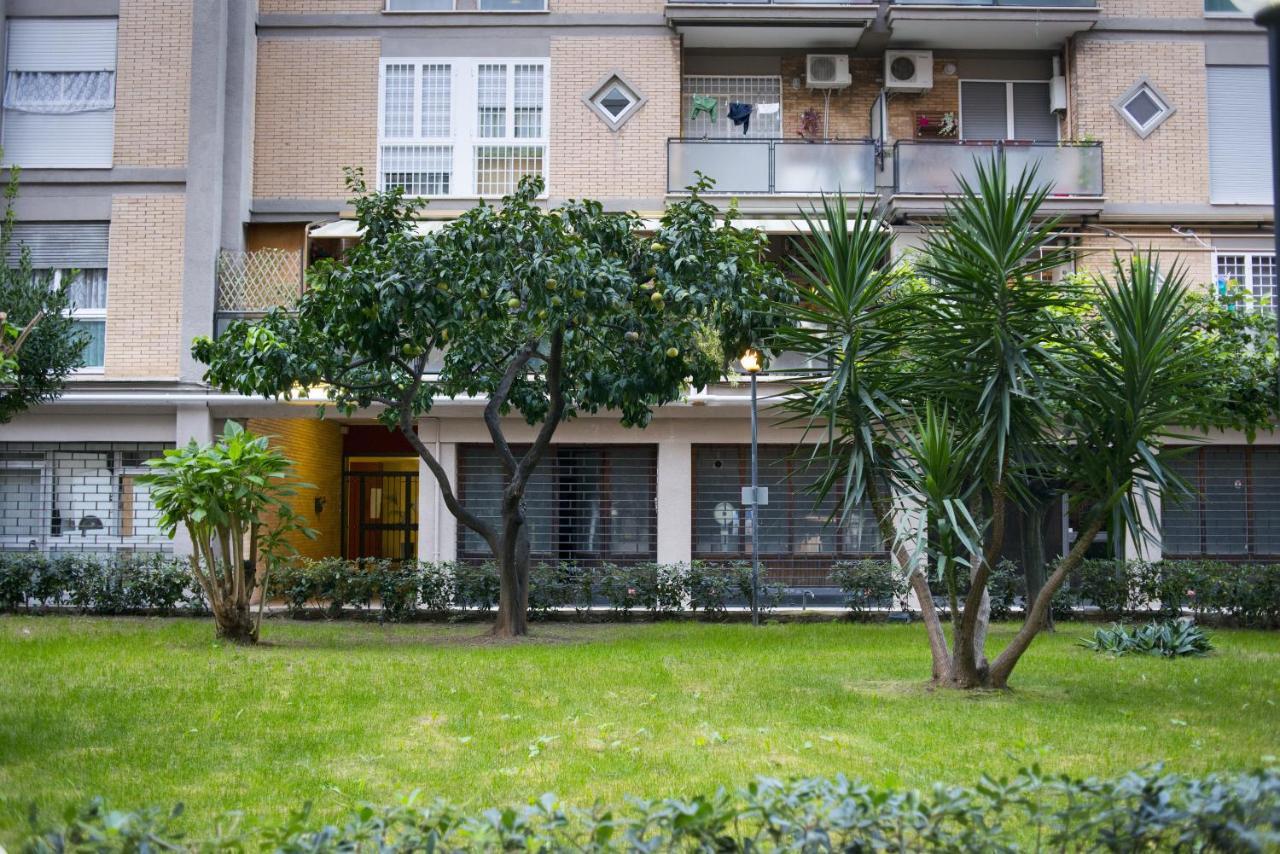 Cm Piramide Bed & Breakfast *